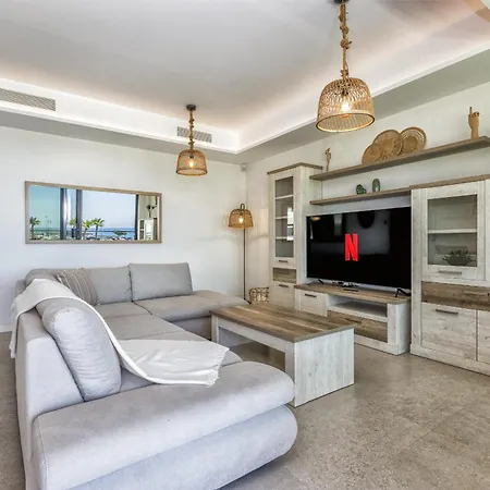 Apartment Vivi Homes - Mali Pool, Jacuzzi, Garden, Gym & Sea View Torremolinos