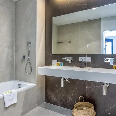 Apartment Vivi Homes - Mali Pool, Jacuzzi, Garden, Gym & Sea View